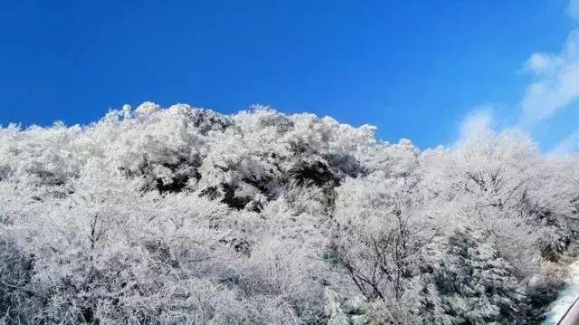 电脑插上耳机后显示未插入该怎么解决